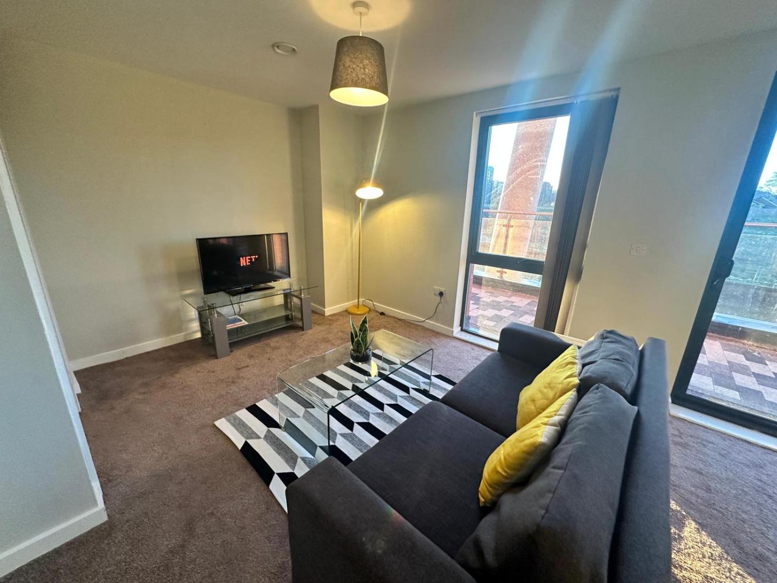 Adelphi Wharf Apartments By Beehosting Manchester Exterior photo